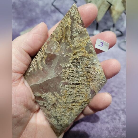 Garden Quarts Rhombas with Stands - Picture 9 of 11